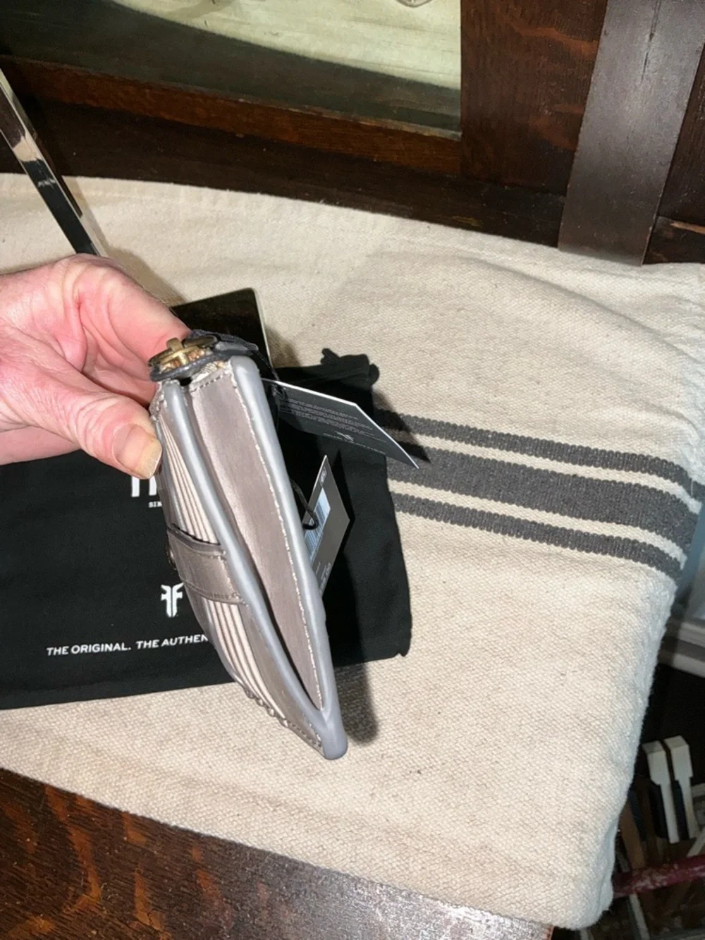 NWT Frye Melissa Leather Snap Card Wallet Shadow Light Gray Retail $98